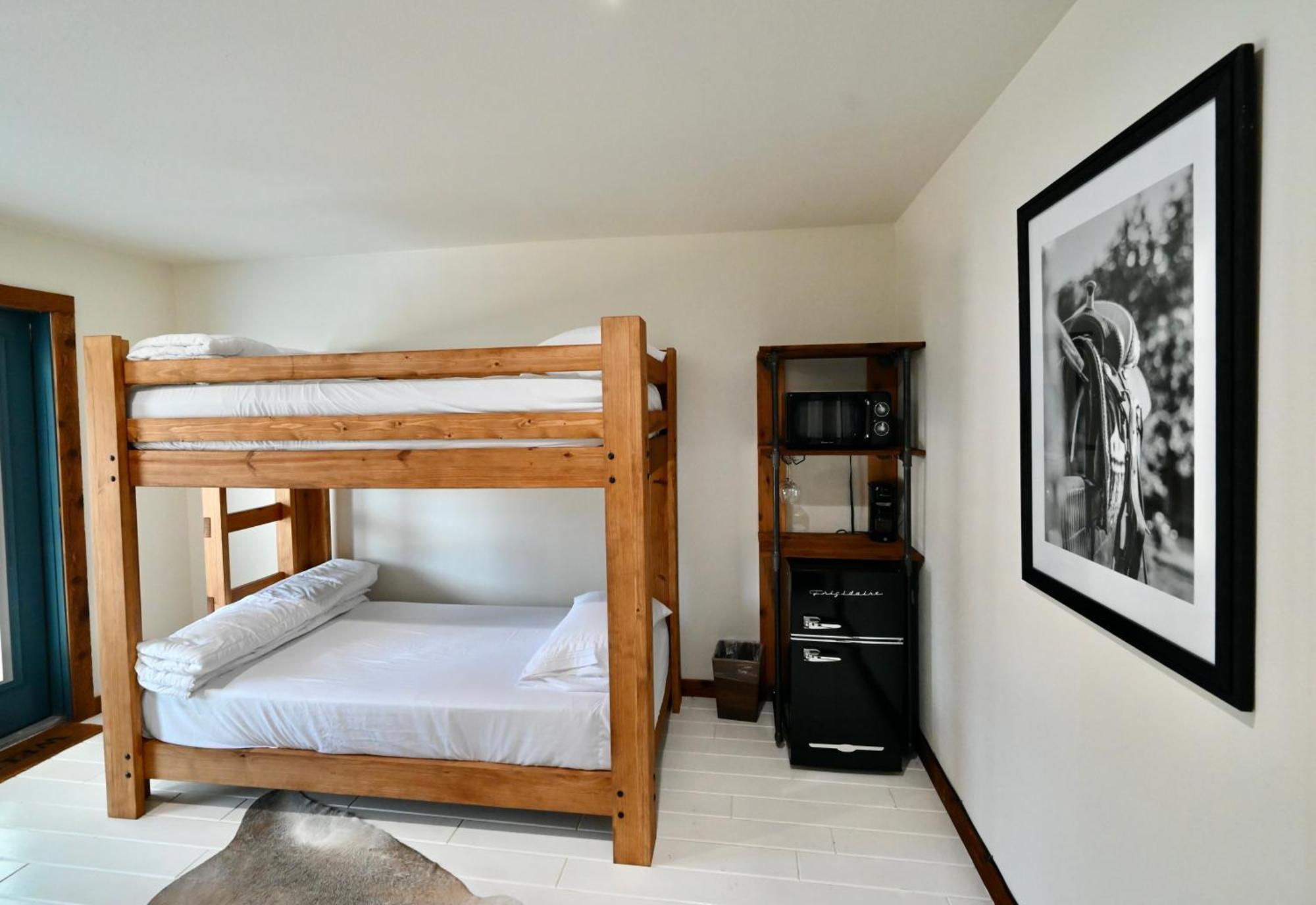 Blanco County Inn & Guesthouses Екстериор снимка