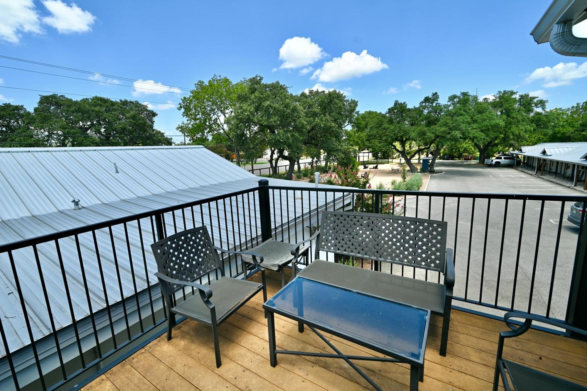 Blanco County Inn & Guesthouses Екстериор снимка