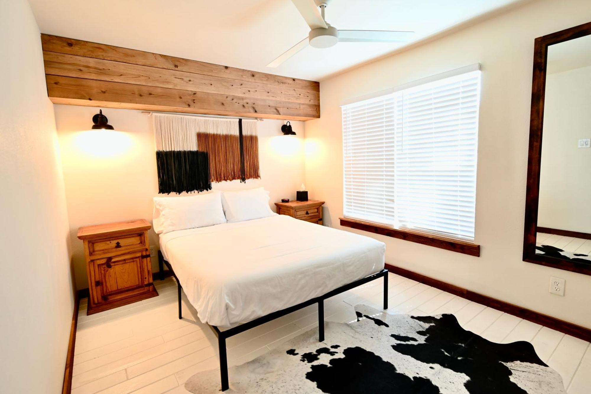 Blanco County Inn & Guesthouses Екстериор снимка