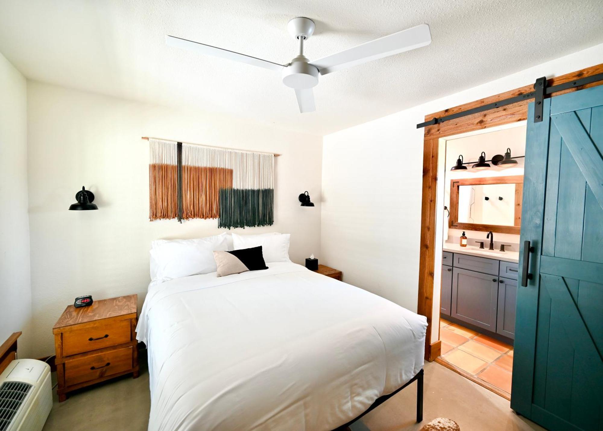 Blanco County Inn & Guesthouses Екстериор снимка